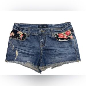 Forever 21 Jean Shorts with floral accents size 24